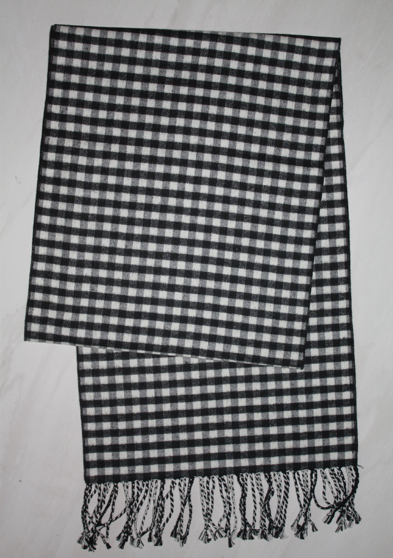SCARF-BLACK AND WHITE